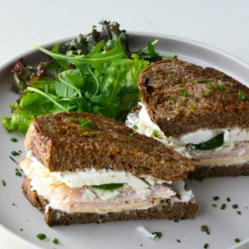 HALLOUMI TURKEY & JALAPENO SANDWICH